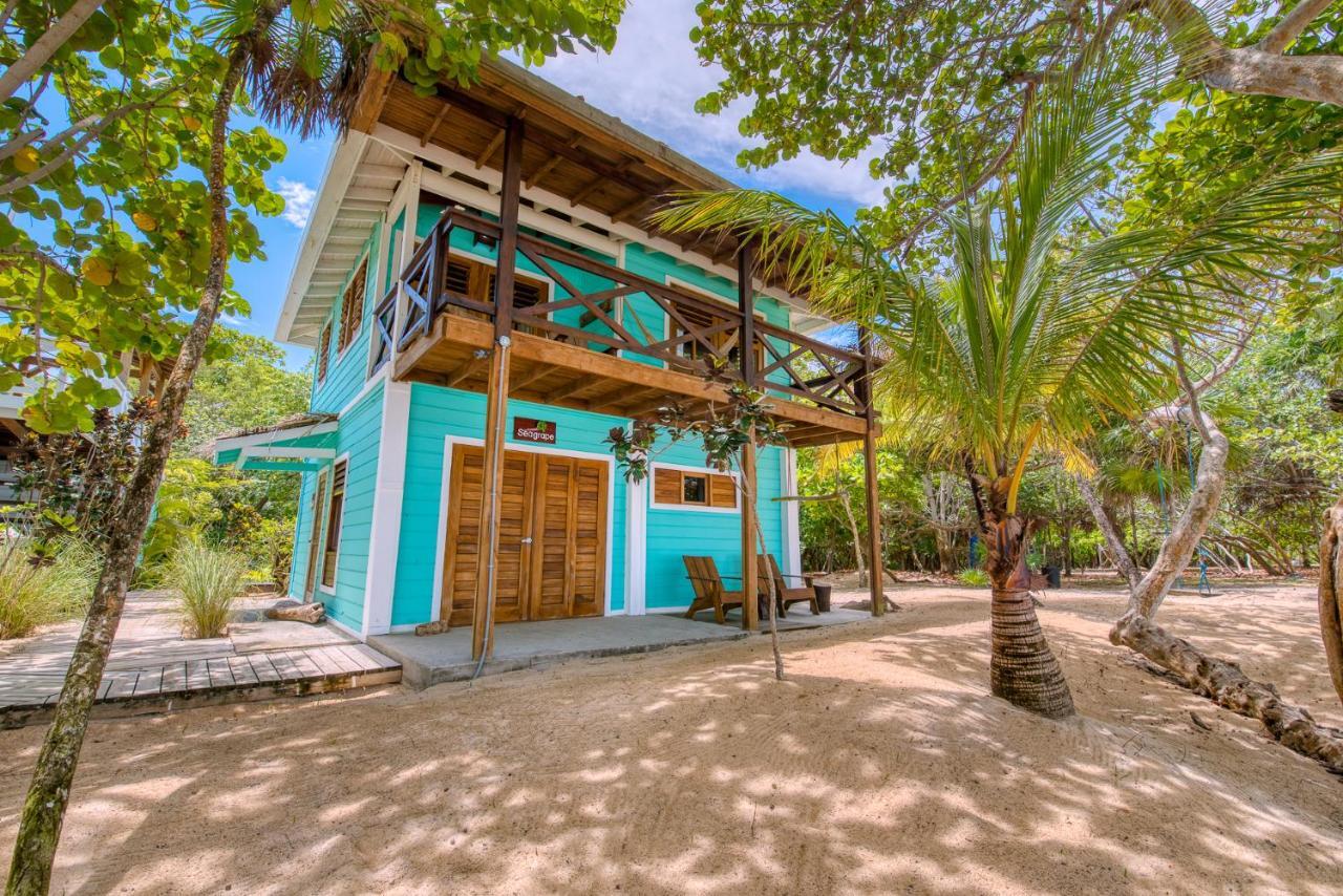 Camp Bay Lodge Exterior photo